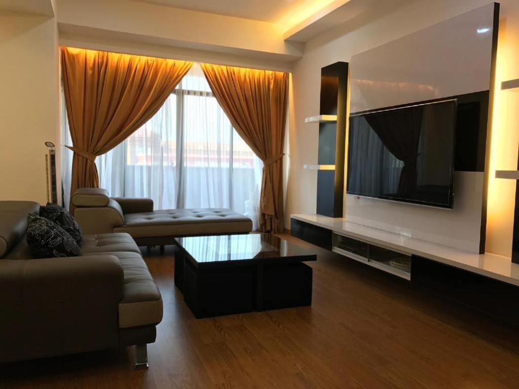 Alza Mahkota Hotel Melaka Eksteriør bilde